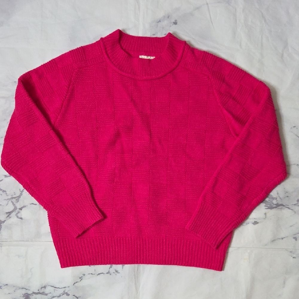 JODIFL Bold Pink Checkered Crew Neck Sweater